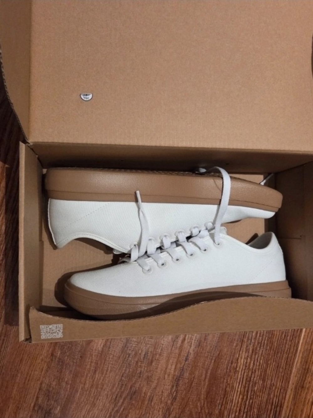 allbirds White Sneakers with Brown/Tan Sole